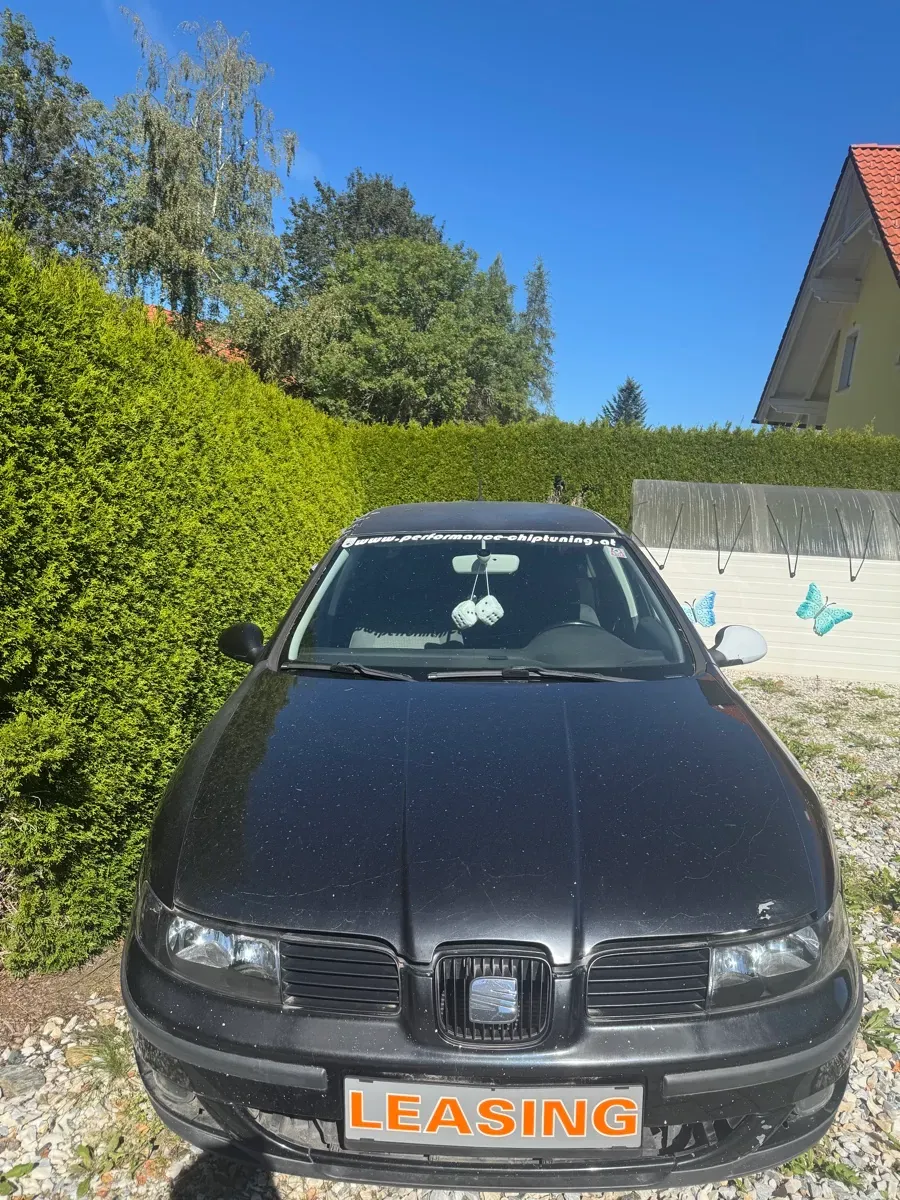 Seat Toledo 2004 photo 2