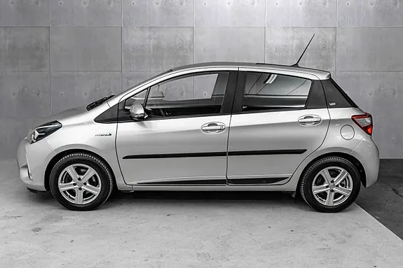 Toyota Yaris 2019 photo 2