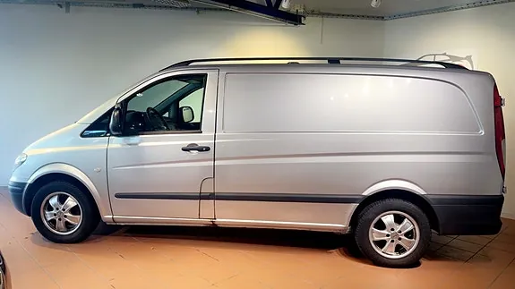 Mercedes-Benz Vito 115 2005 photo 2