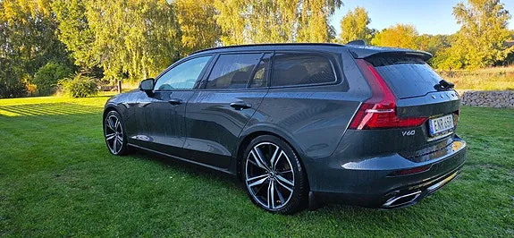 Volvo V60 2019 photo 3