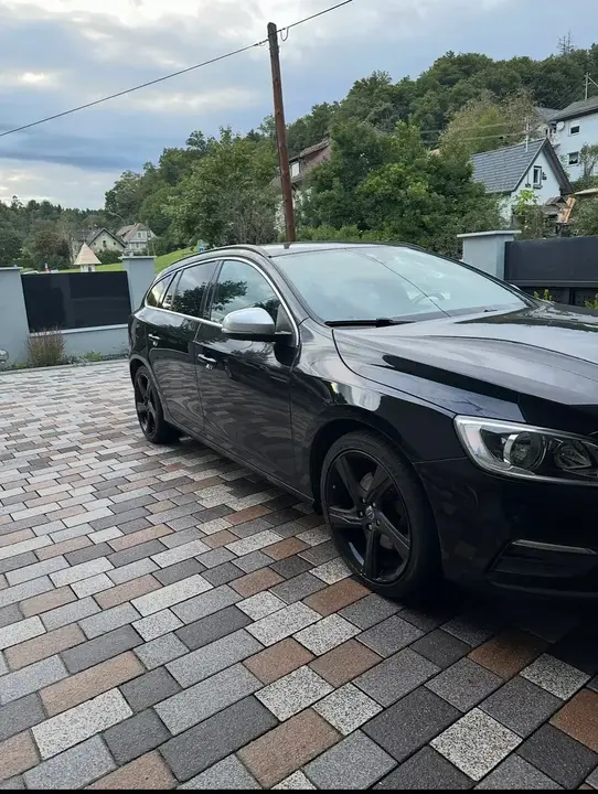 Volvo V60 2014 photo 2