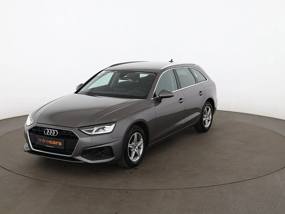 Audi A4 2021 photo 2