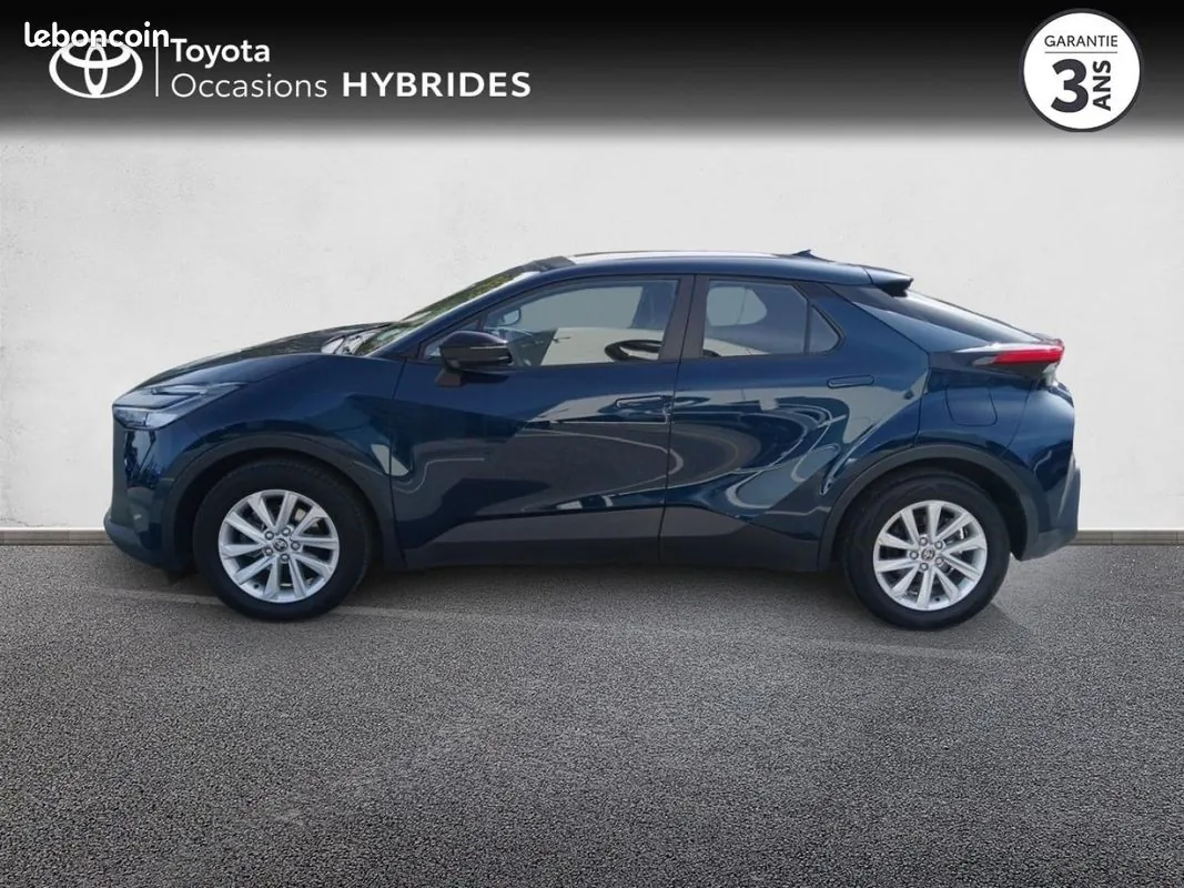 Toyota C-Hr 2024 photo 3