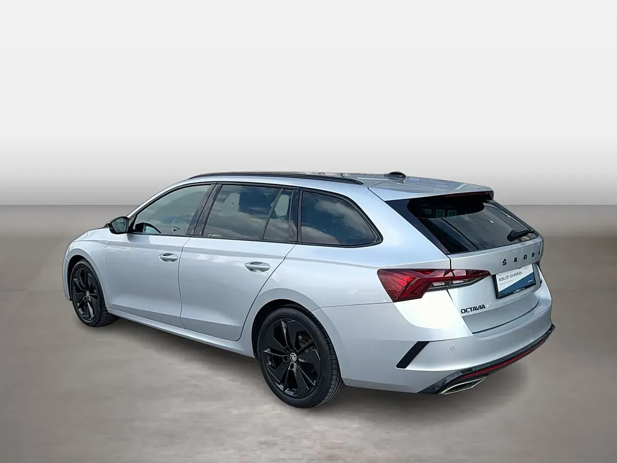 Skoda Octavia 2022 photo 3