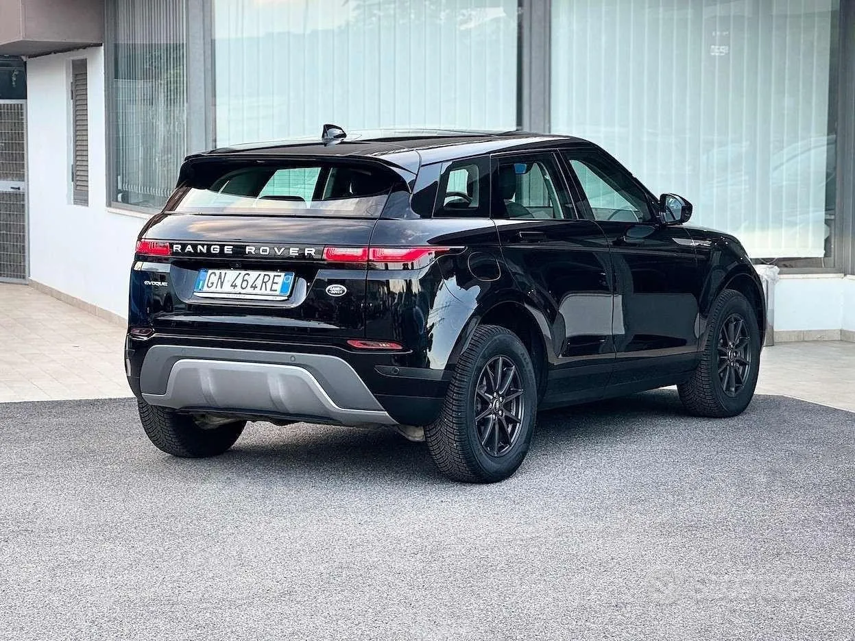 Land Rover Range Rover Evoque 2022 photo 5