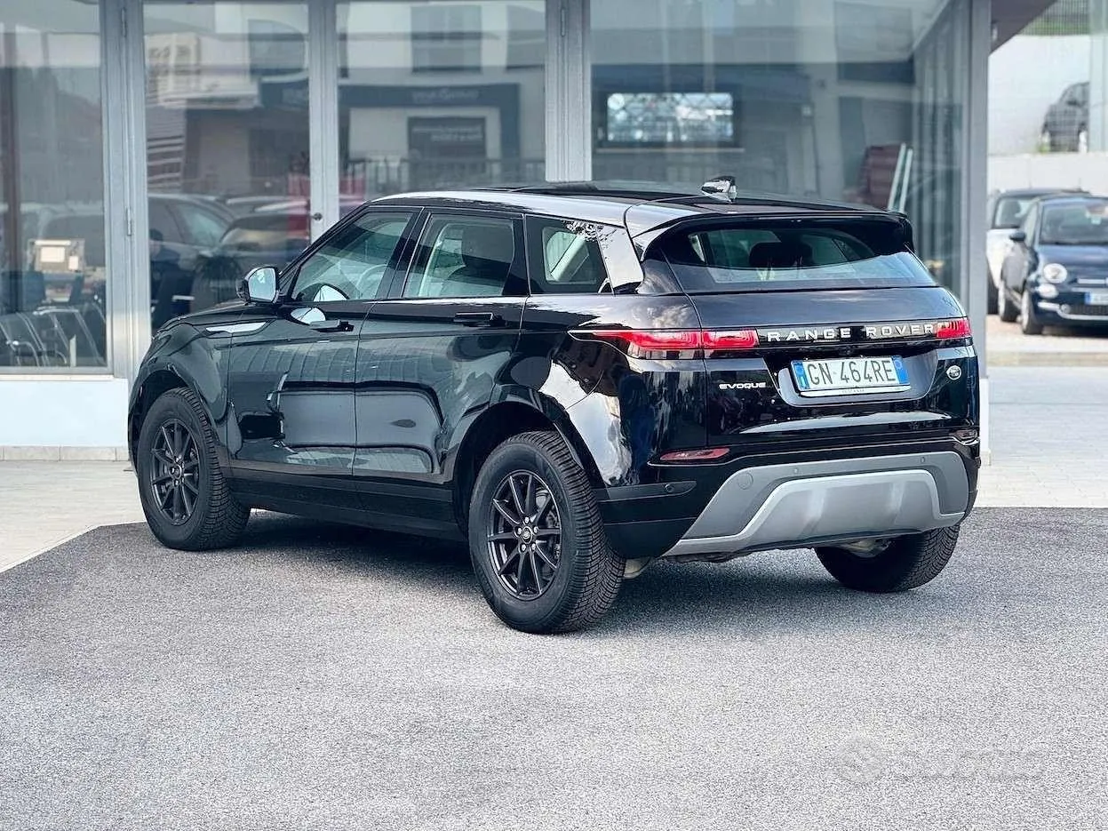 Land Rover Range Rover Evoque 2022 photo 4