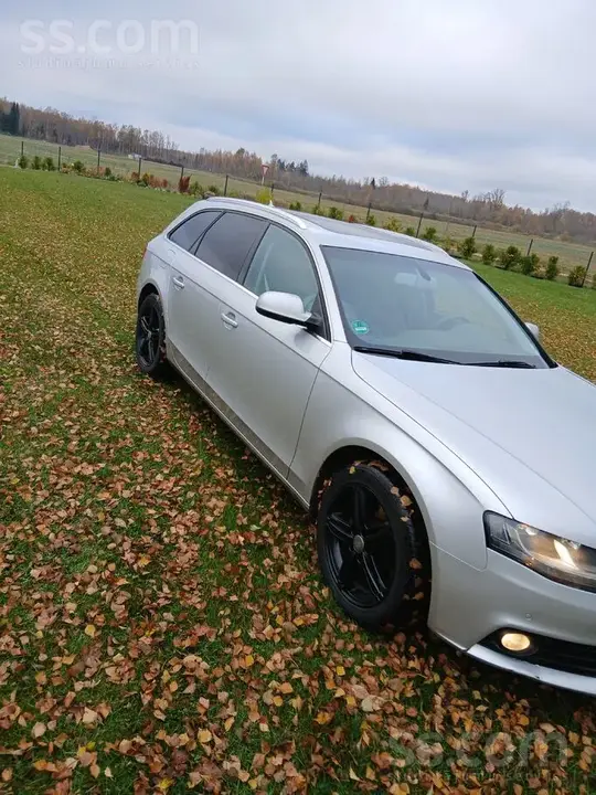 Audi A4 Avant 2010 photo 4
