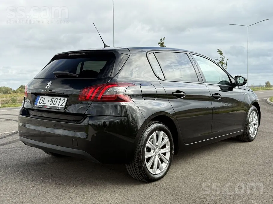 Peugeot 308 2018 photo 2