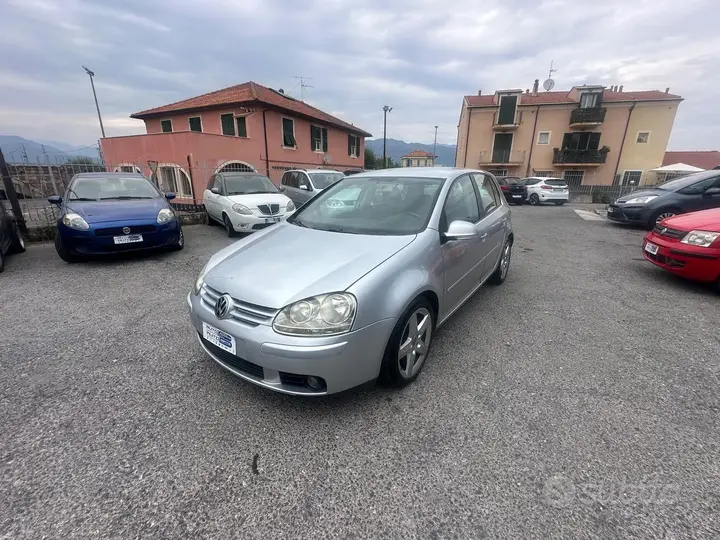 Volkswagen Golf 2004 photo 2