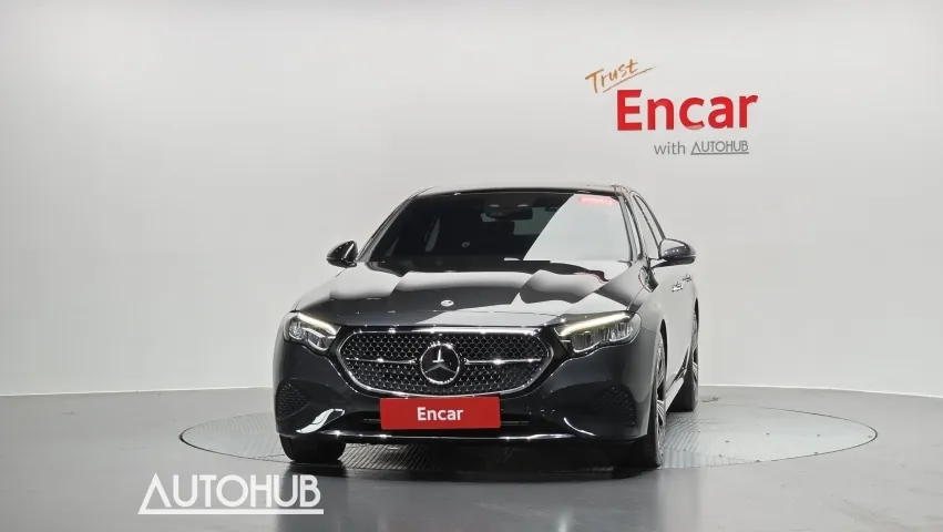 Mercedes-Benz E-Class 2025 photo 3