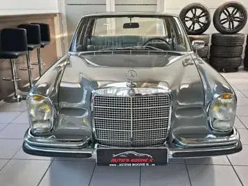 Mercedes-Benz S-Class 1969 photo 2