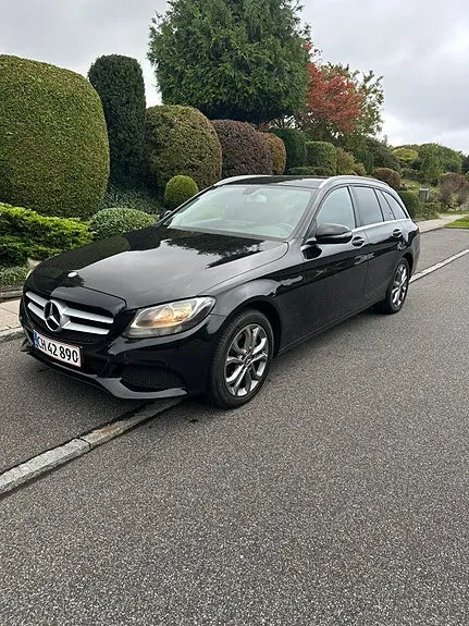 Mercedes-Benz C220 D