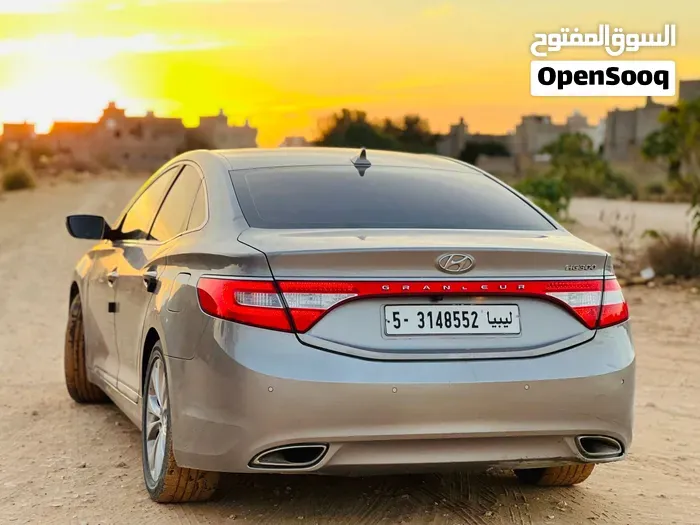 Hyundai Azera 2012 photo 2