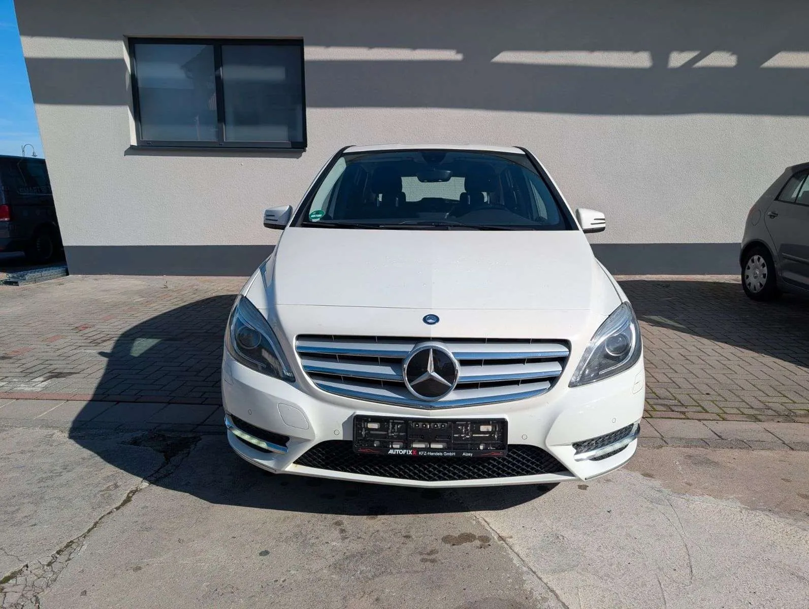 Mercedes-Benz B 2015 photo 2