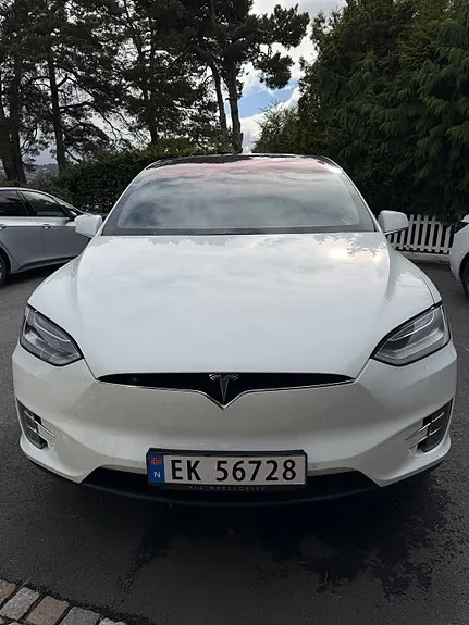 Tesla Model X 2017 photo 4