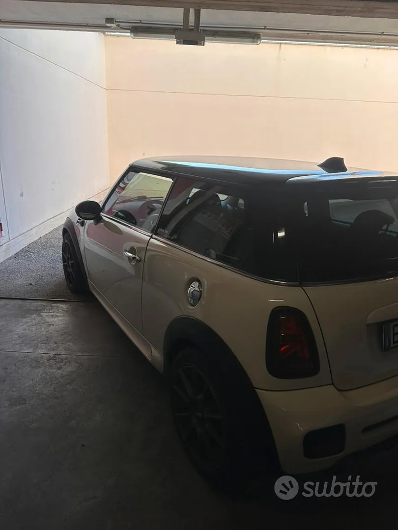 Mini Mini Cooper D 2011 photo 4