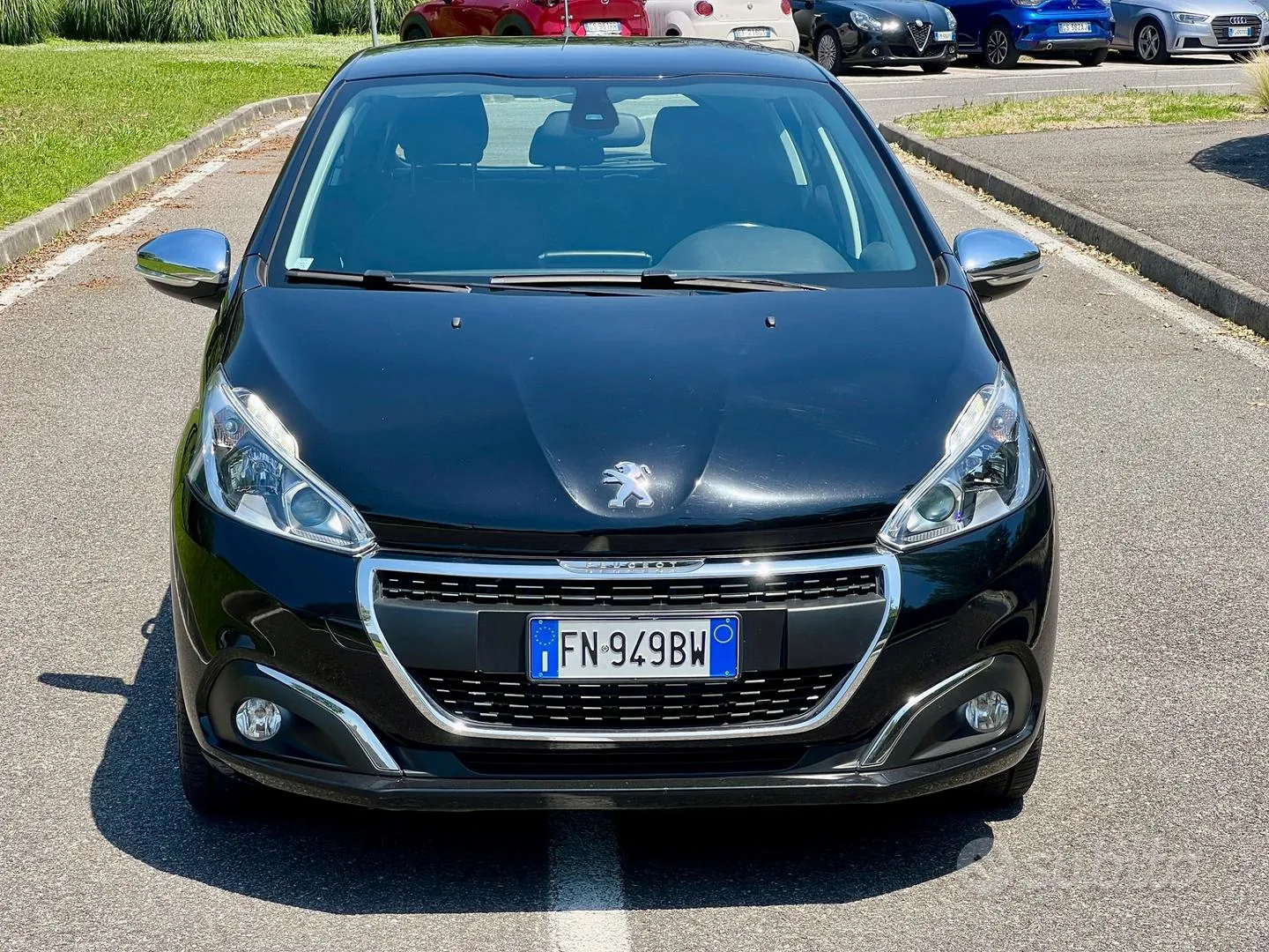 Peugeot 208 2018 photo 2