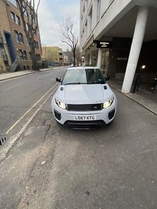 Land Rover Range Rover Evoque 2017 photo 3