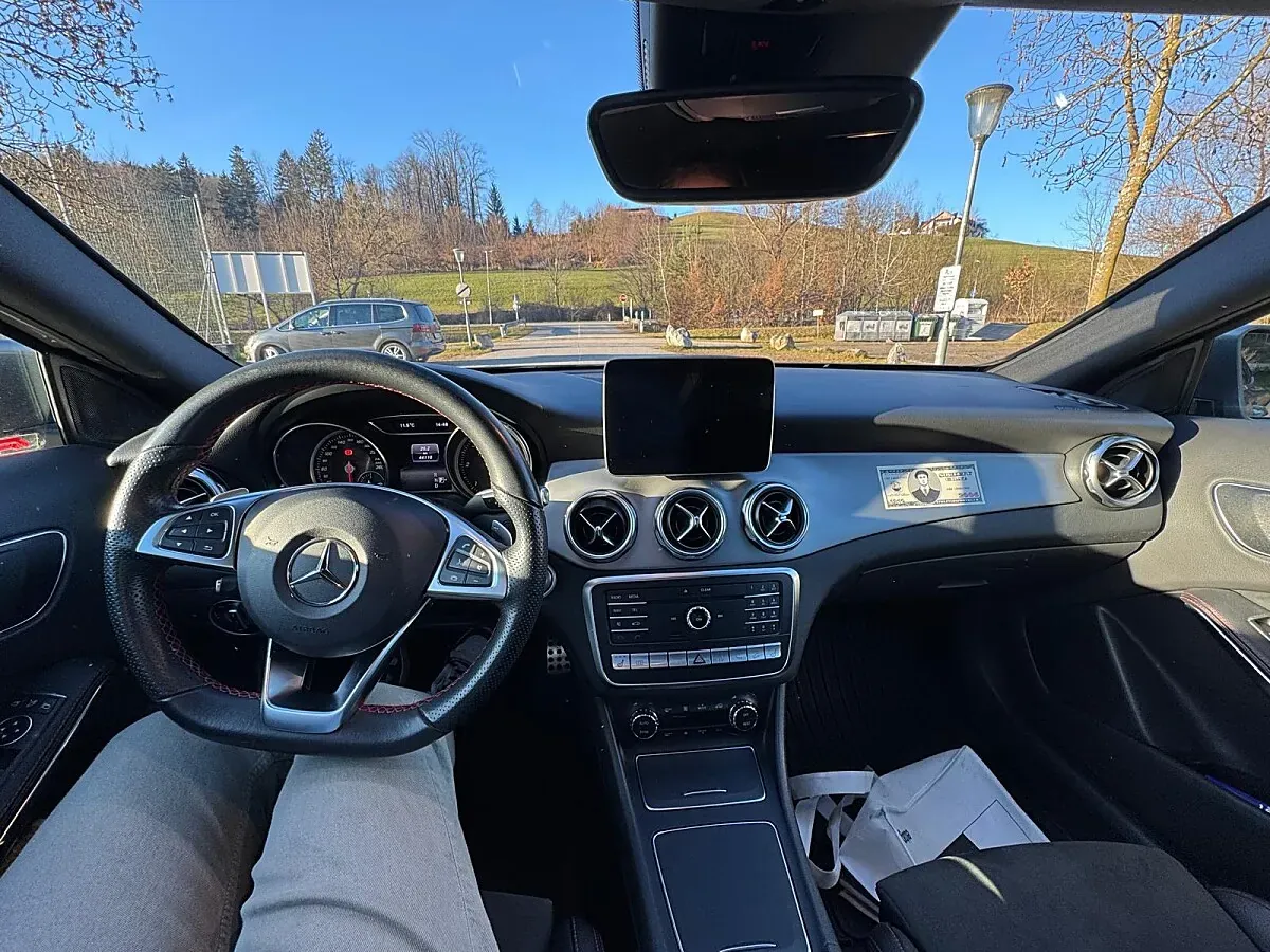 Mercedes-Benz Gla 2018 photo 2