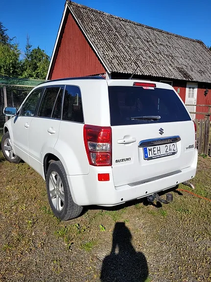 Suzuki Grand Vitara 2012 photo 2