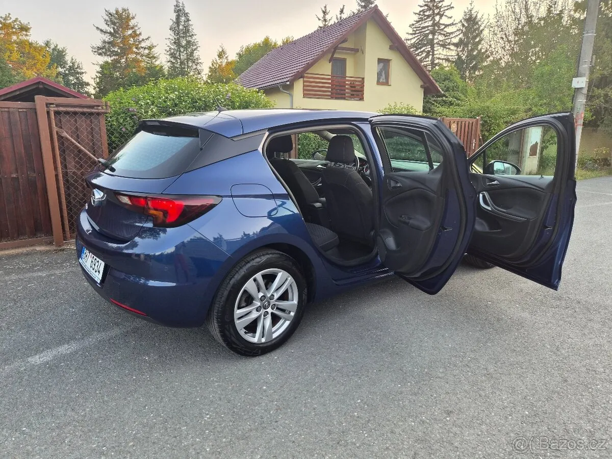 Opel Astra 2021 photo 3