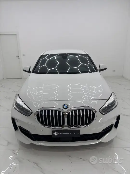 BMW 1 Series 2020 photo 2