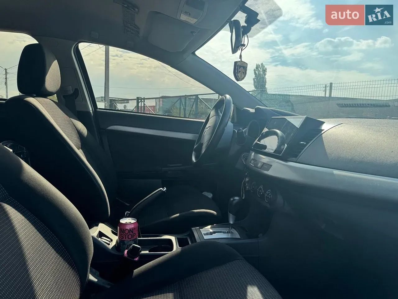 Mitsubishi Lancer 2010 photo 5