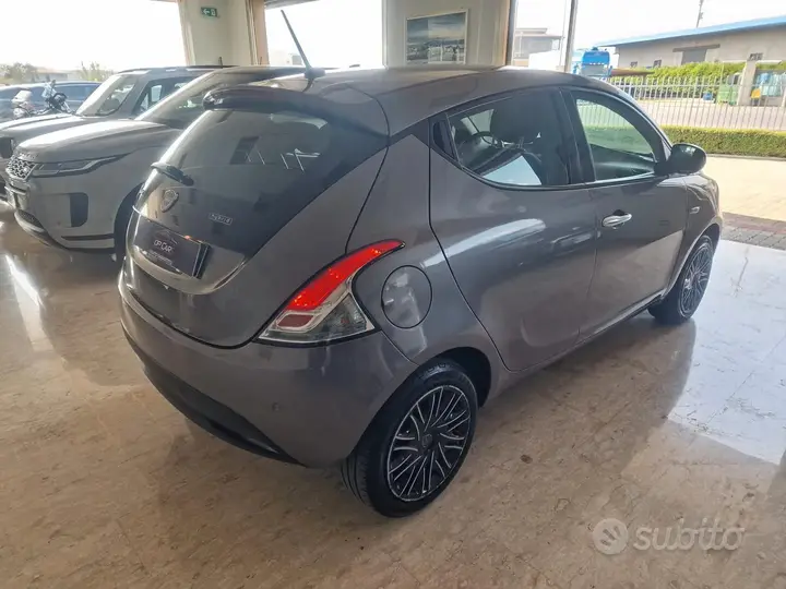 Lancia Ypsilon 2023 photo 3