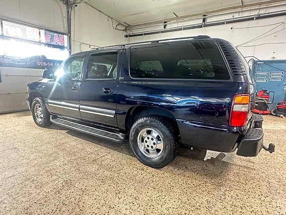 Chevrolet Suburban 2003 photo 4