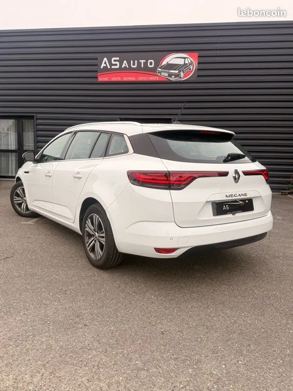 Renault Megane 2023 photo 3
