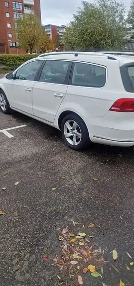 Volkswagen Passat 2013 photo 2