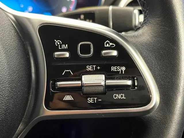 Mercedes-Benz C200 2019 photo 4