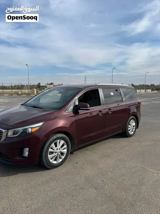 Kia Sedona 2017 photo 2