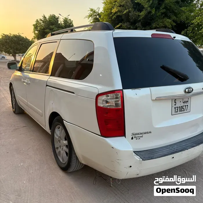 Kia Sedona 2008 photo 5