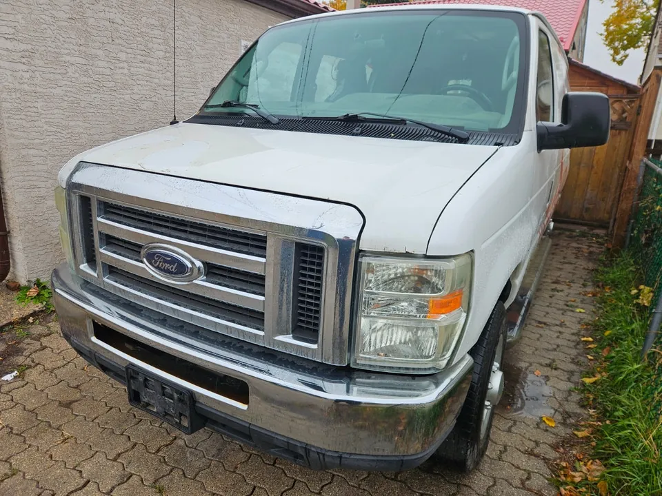 Ford E-250