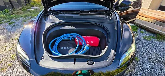 Tesla Model 3 2024 photo 4