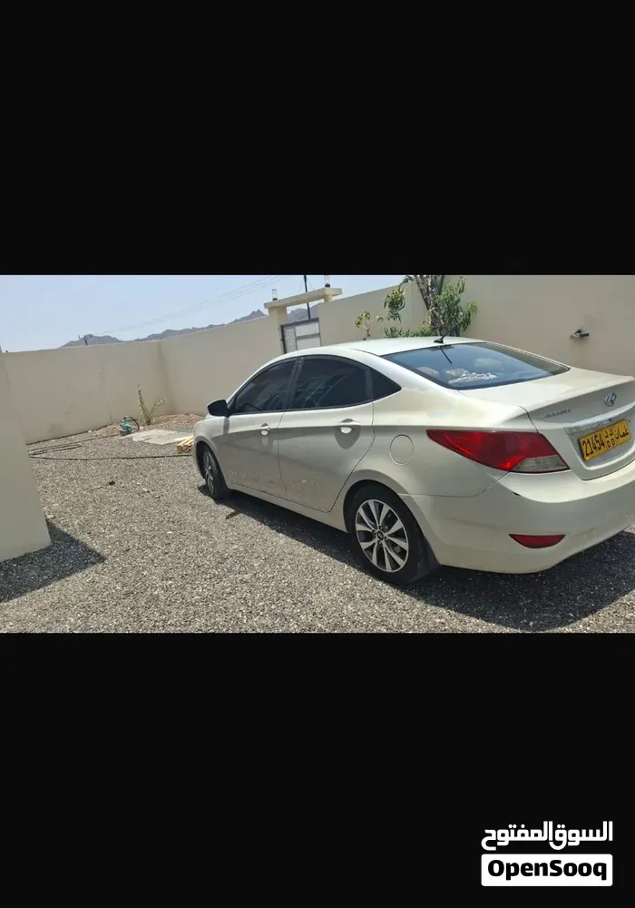 Hyundai Accent 2016 photo 2