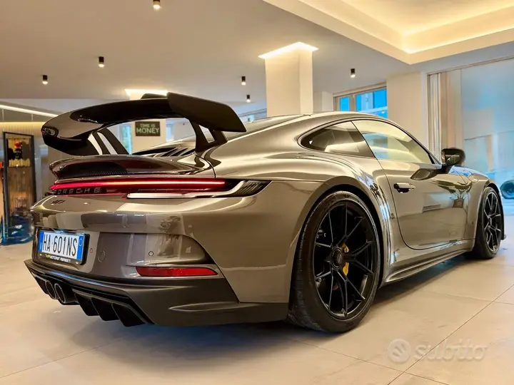 Porsche 911 2026 photo 5