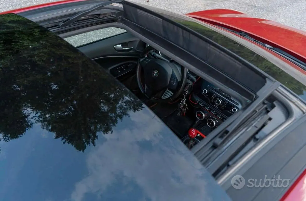 Alfa Romeo Giulietta 2013 photo 4