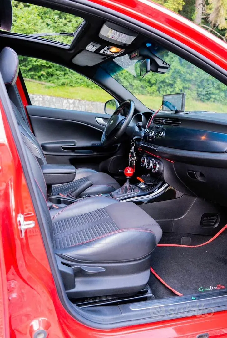 Alfa Romeo Giulietta 2013 photo 5
