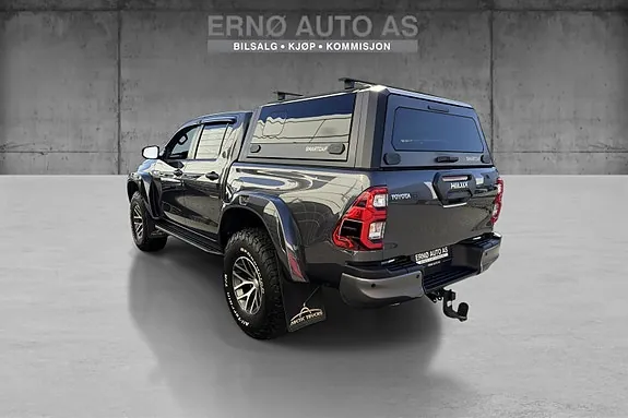 Toyota Hilux 2023 photo 5