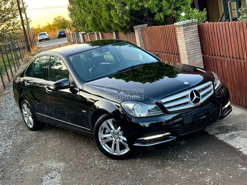 Mercedes-Benz C 200 2012 photo 3