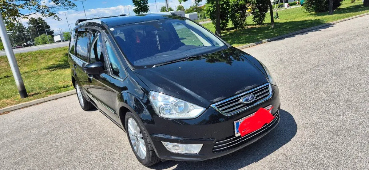 Ford Galaxy 2013 photo 2