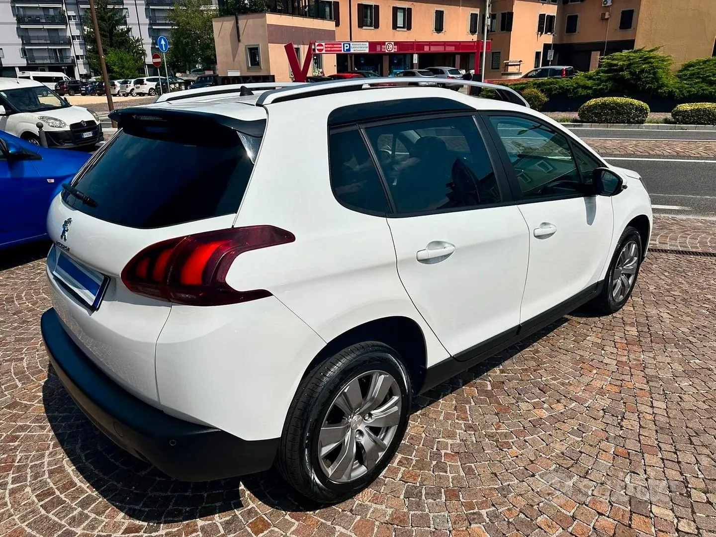Peugeot 2008 2017 photo 5