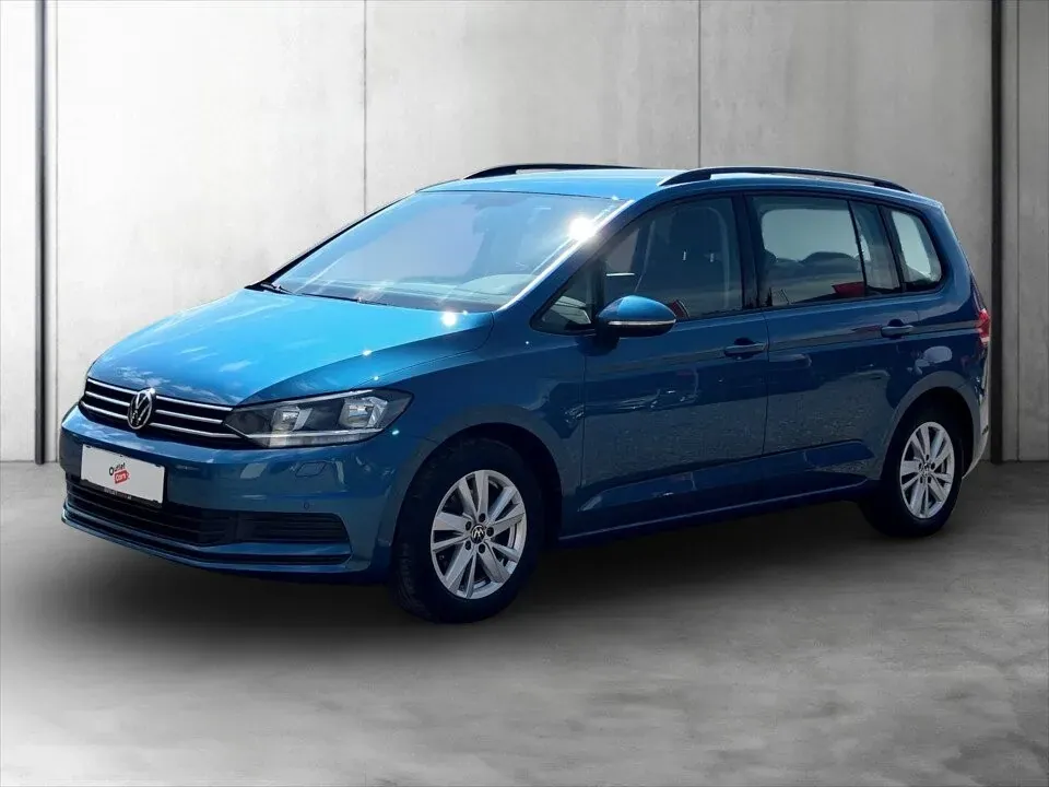 Volkswagen Touran 2021 photo 2