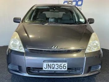 Toyota Wish 2004 photo 3