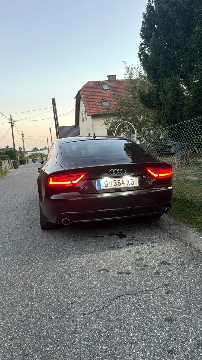 Audi A7 2012 photo 3