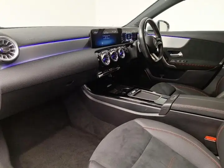 Mercedes-Benz A-Class 2024 photo 5