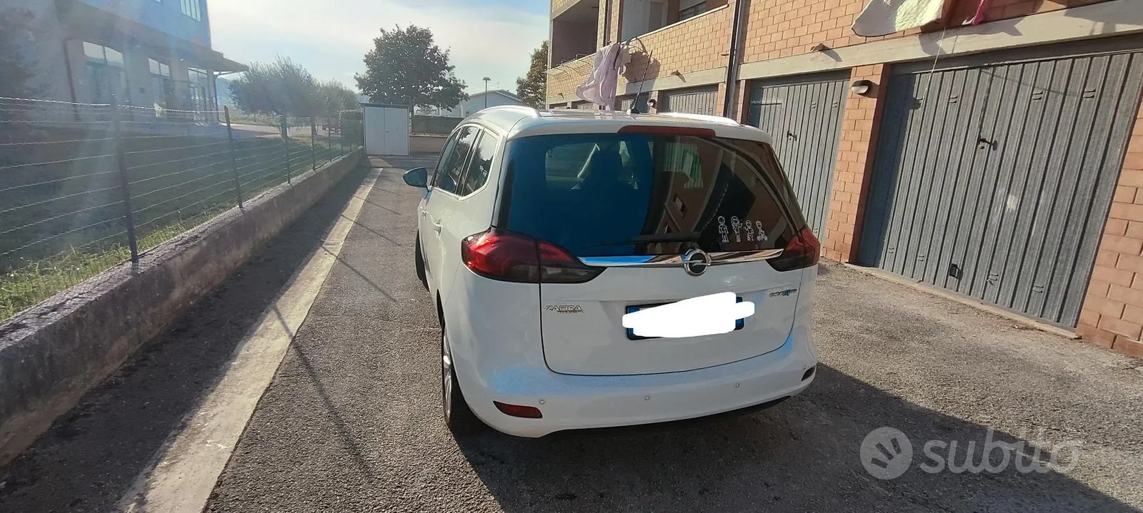 Opel Zafira 2015 photo 4