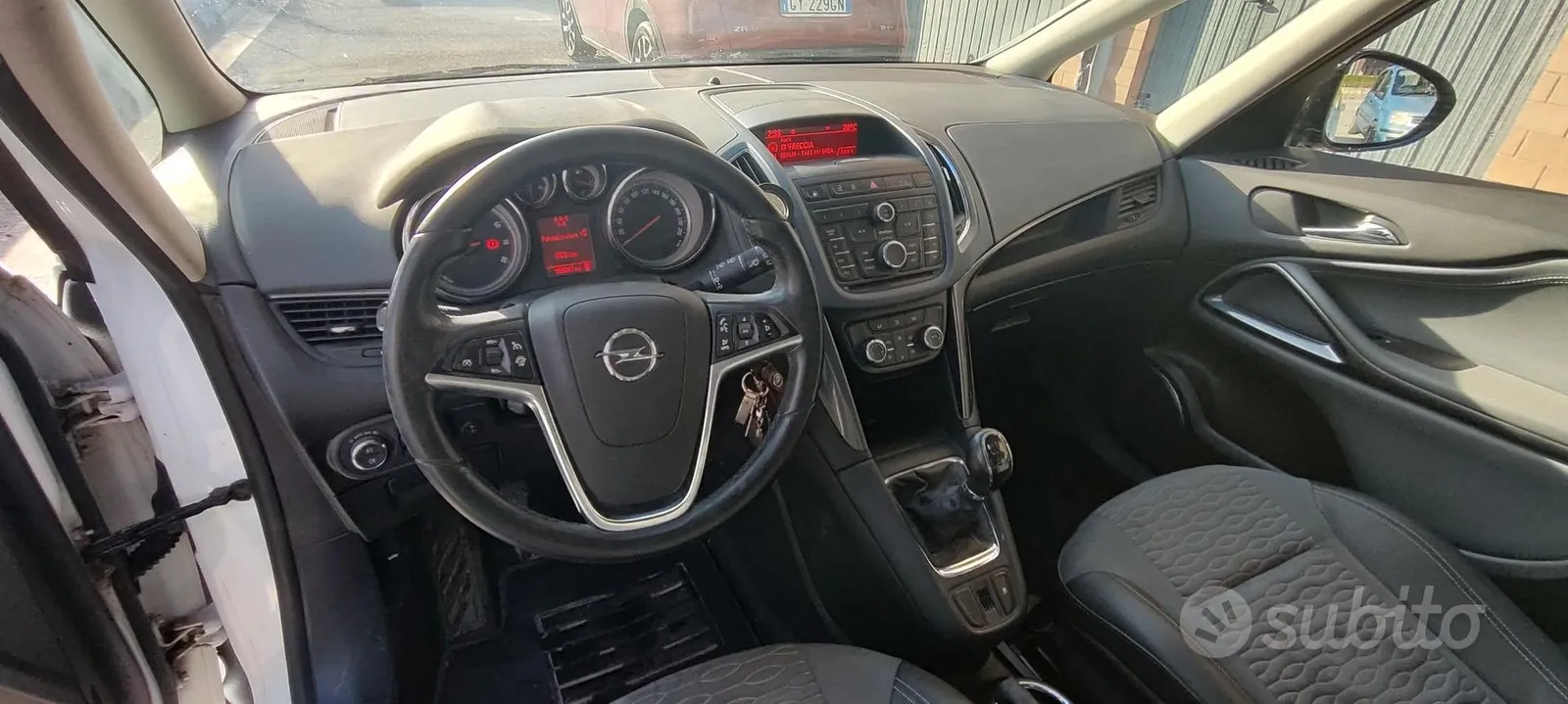 Opel Zafira 2015 photo 5